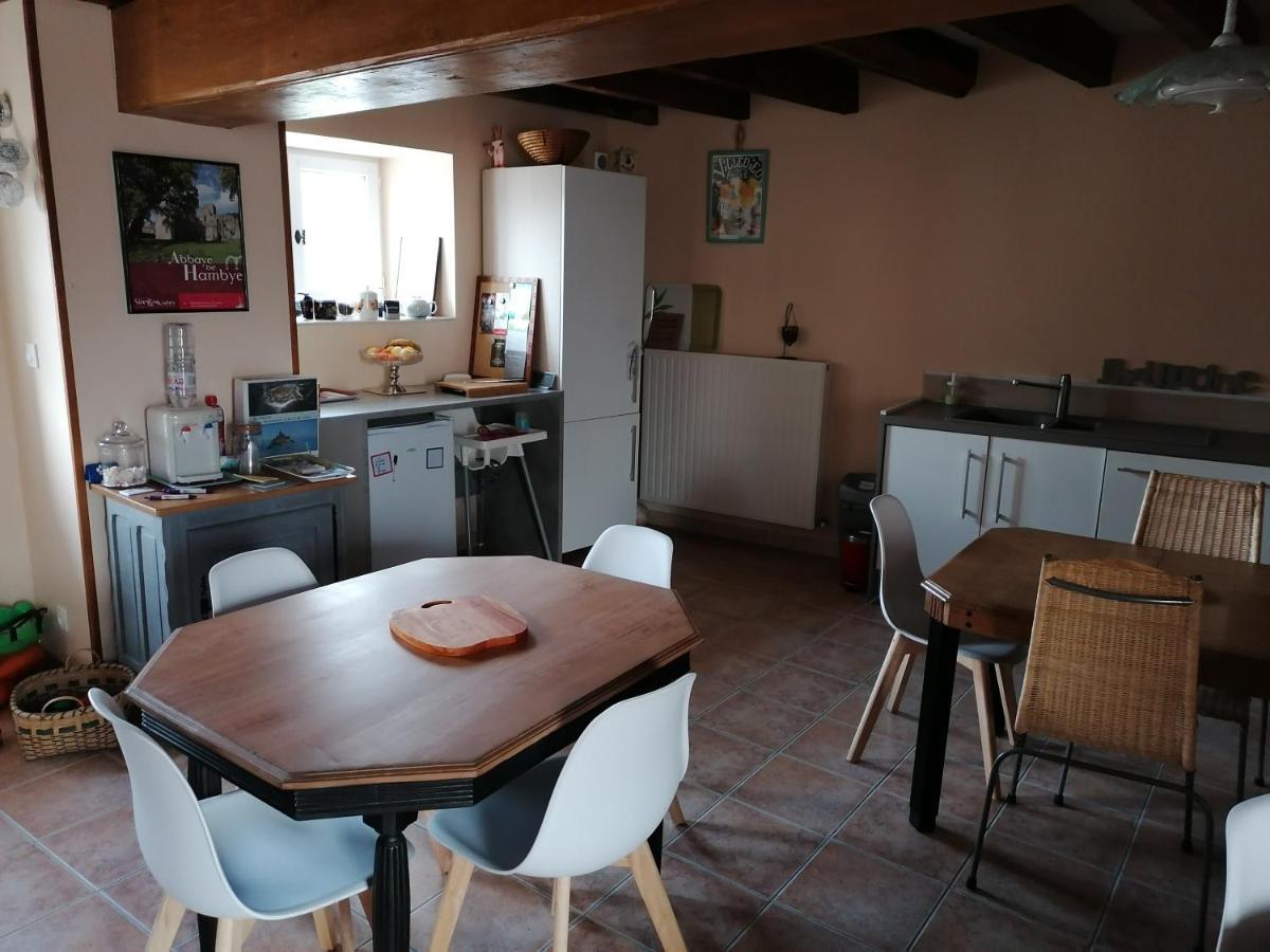 La Parisiere Bed and Breakfast Gavray-sur-Sienne Buitenkant foto